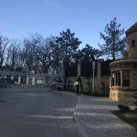 Gagarin Plaza أوديسا
